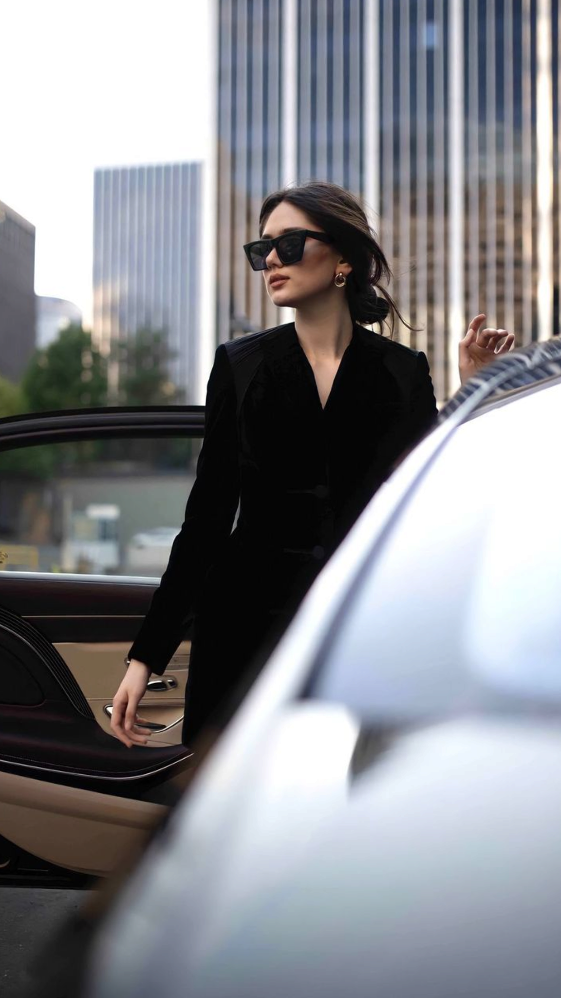 Váy Cưới Màu Xám Tro